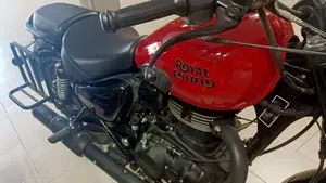 Royal Enfield Meteor 350 (2021 - 26)  (3)
