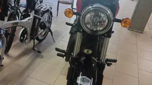 Royal Enfield Meteor 350 (2021 - 26)  (5)