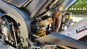 Yamaha YZF R1 (2007 - 08)  (6)