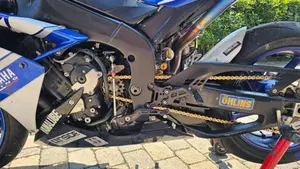 Yamaha YZF R1 (2007 - 08)  (7)