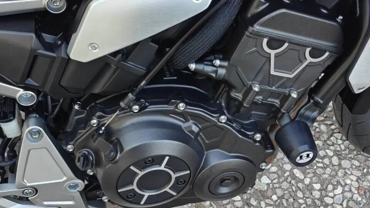 Honda CB 1000 R (2021 - 25)  (8)