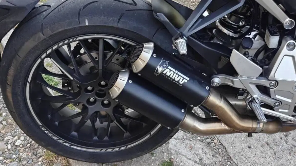 Honda CB 1000 R (2021 - 25)  (9)
