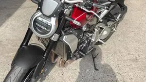 Honda CB 1000 R (2021 - 25)  (2)