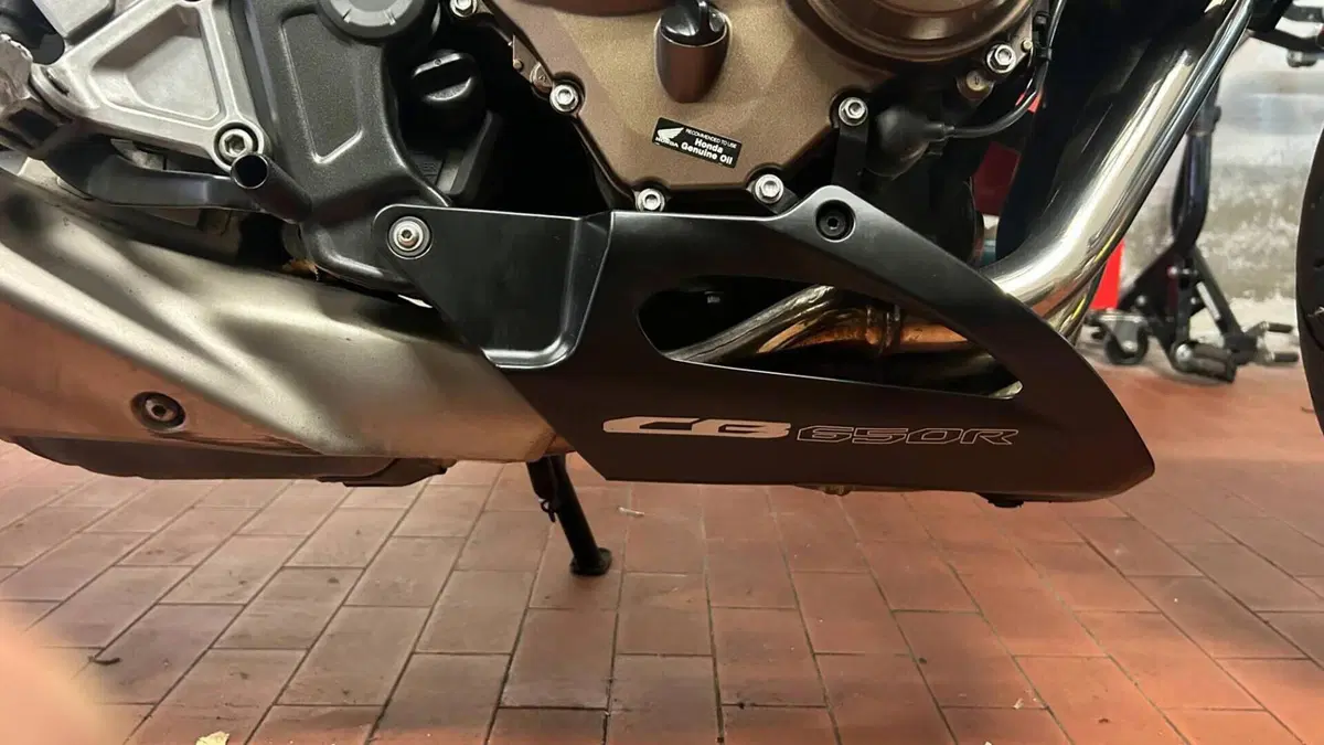 Honda CB 650 R E-Clutch (2024 - 26)  (5)