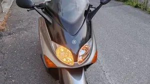 Yamaha T-Max 500 (2004 - 07)  (2)