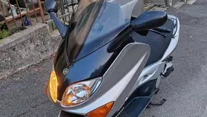 Yamaha T-Max 500 (2004 - 07)  (3)