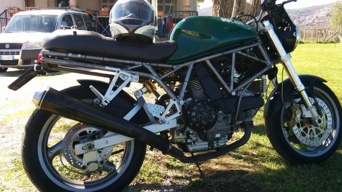 Ducati Sport 750 HF I.E. (2001 - 02)  (7)