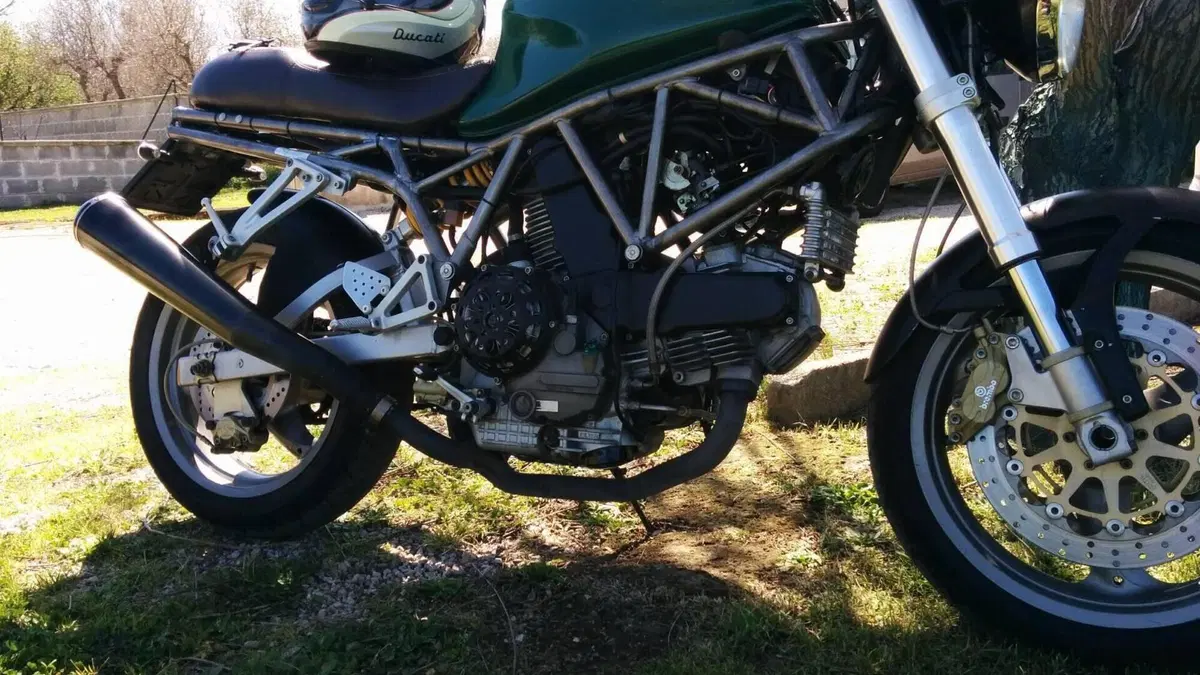 Ducati Sport 750 HF I.E. (2001 - 02)  (8)