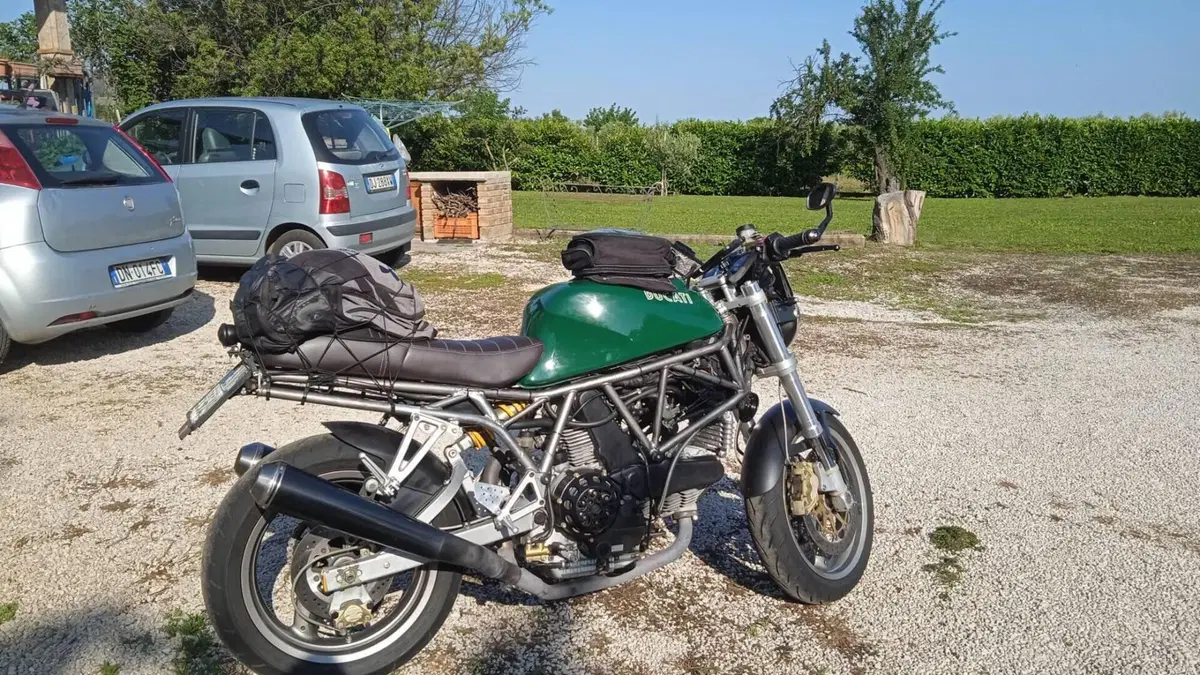 Ducati Sport 750 HF I.E. (2001 - 02)  (15)