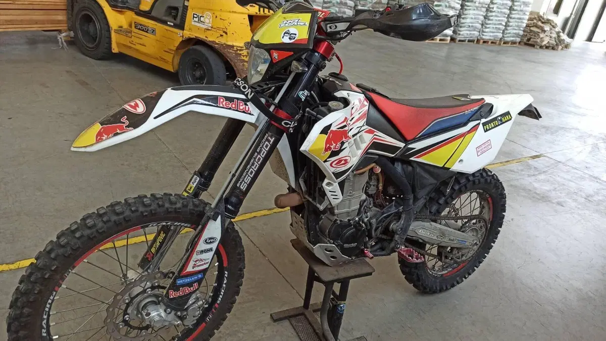 Betamotor RR 400 4T Enduro (2010)  (4)