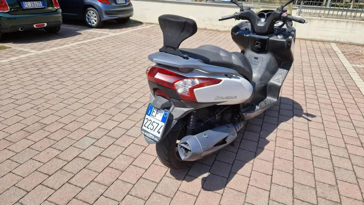 Kymco Downtown 300i (2009 - 17)  (4)
