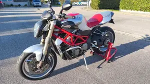 MV Agusta Brutale 910 S (2005 - 11)  (2)
