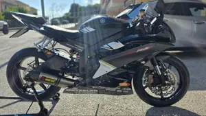 Yamaha YZF R6 (2006 - 07)  (2)