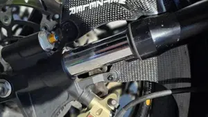 Yamaha YZF R6 (2006 - 07)  (5)