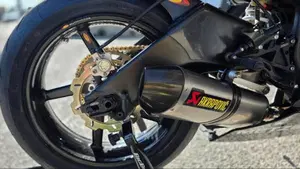 Yamaha YZF R6 (2006 - 07)  (6)