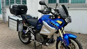 Yamaha XT1200Z Super Ténéré First Edition (2010 - 11)  (2)