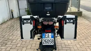 Yamaha XT1200Z Super Ténéré First Edition (2010 - 11)  (4)