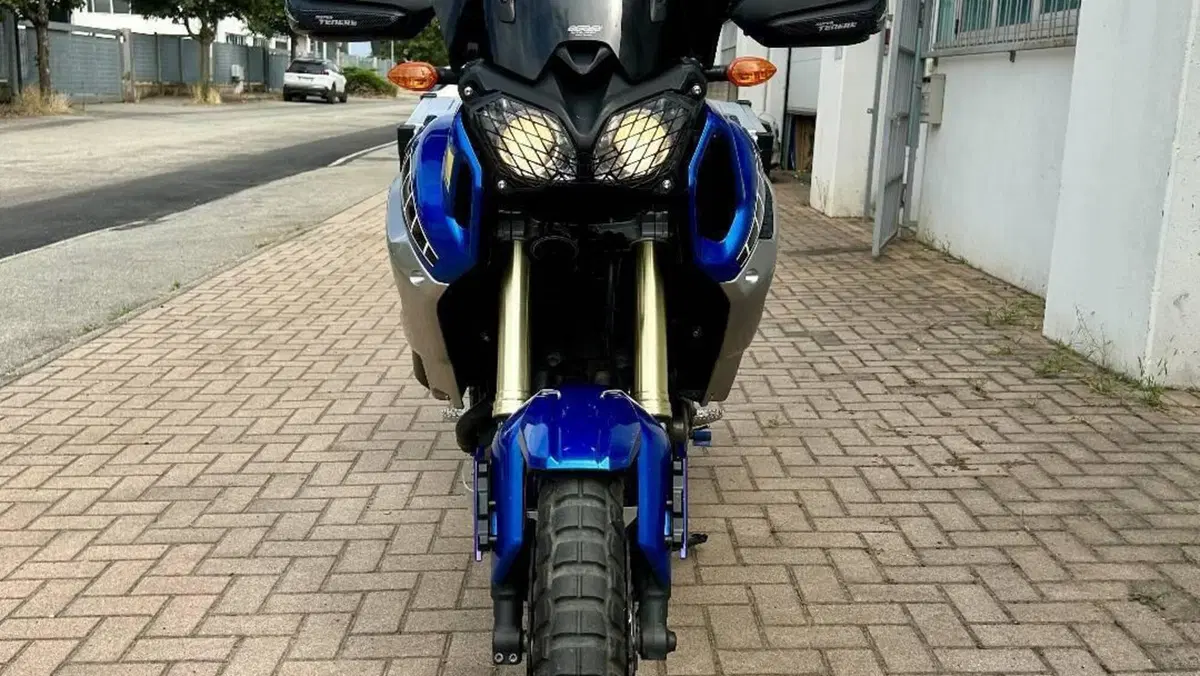 Yamaha XT1200Z Super Ténéré First Edition (2010 - 11)  (7)
