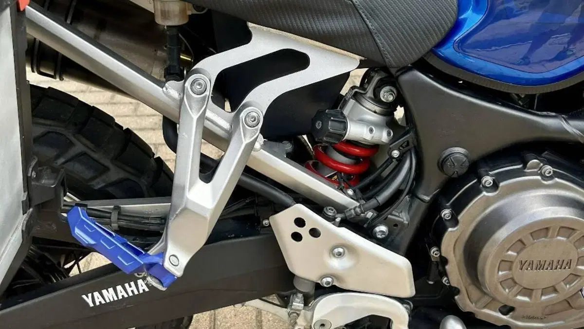 Yamaha XT1200Z Super Ténéré First Edition (2010 - 11)  (12)