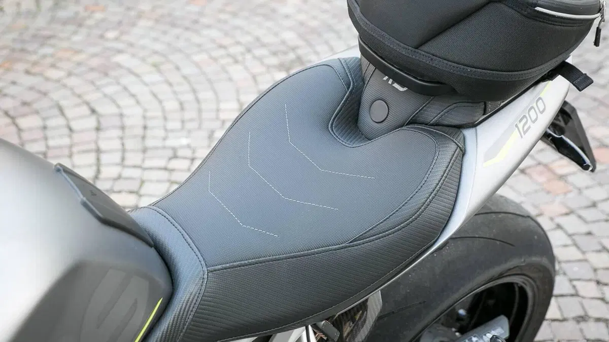 Triumph Speed Triple 1200 RS (2021 - 24)  (14)
