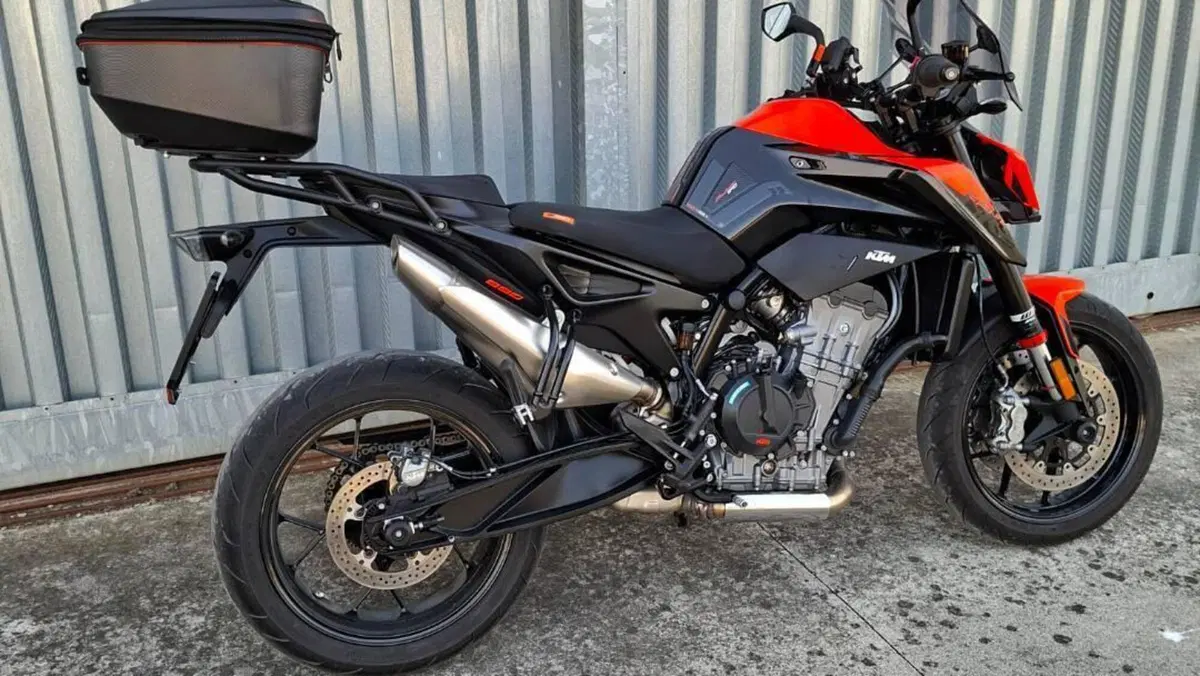 KTM 890 Duke (2021 - 23)  (2)