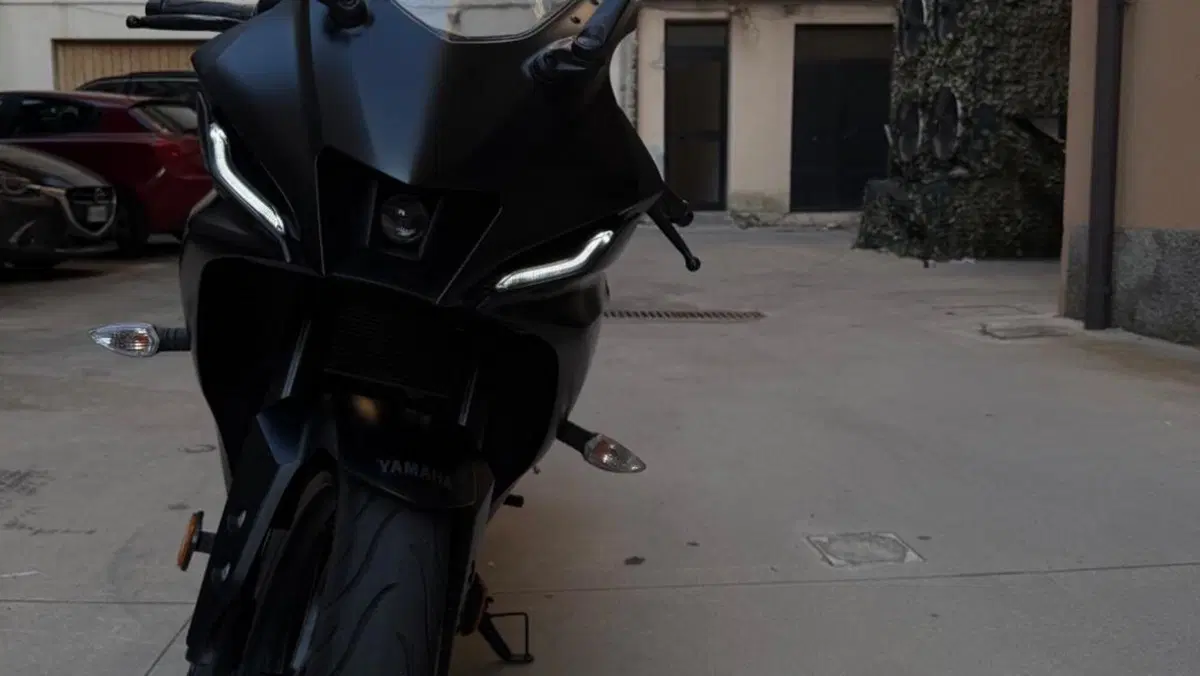 Yamaha YZF R125 (2023 - 26)  (2)