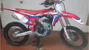 Honda CRF 250R (2021)  (5)