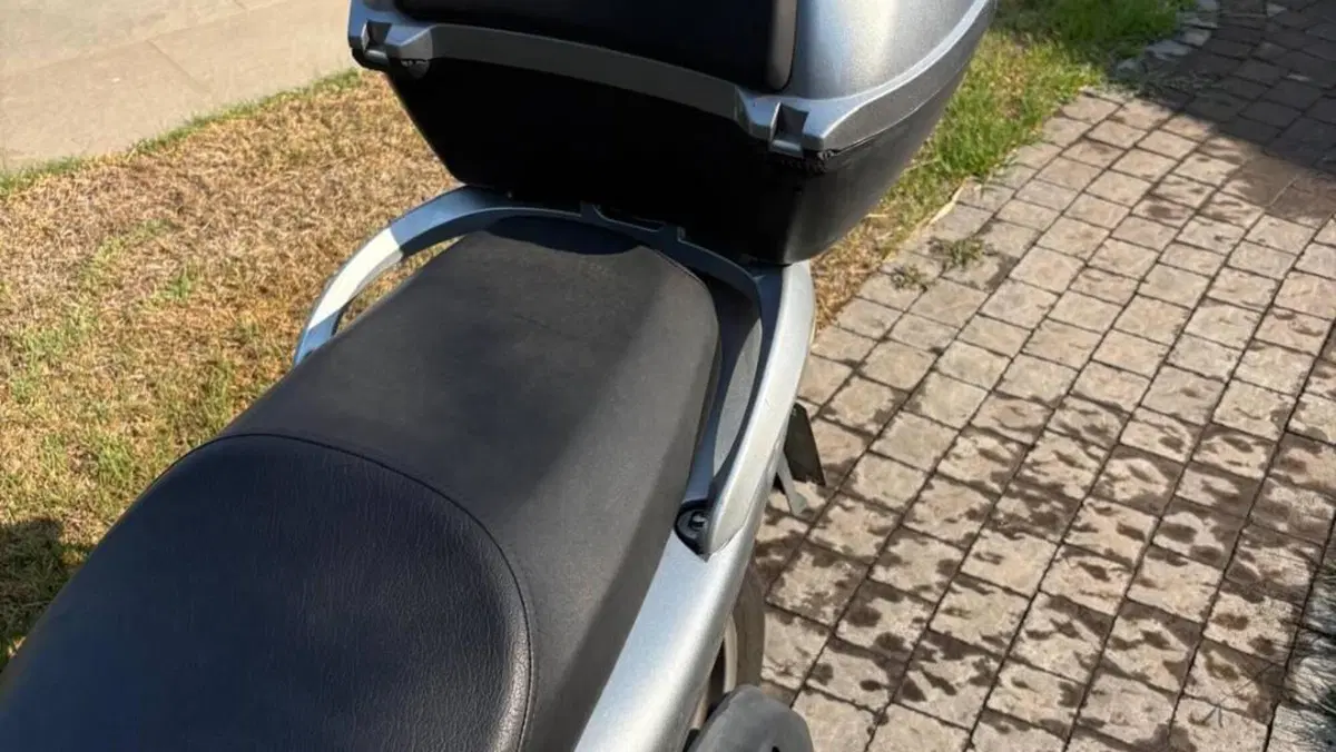 Honda SH 150i (2005 - 08)  (2)