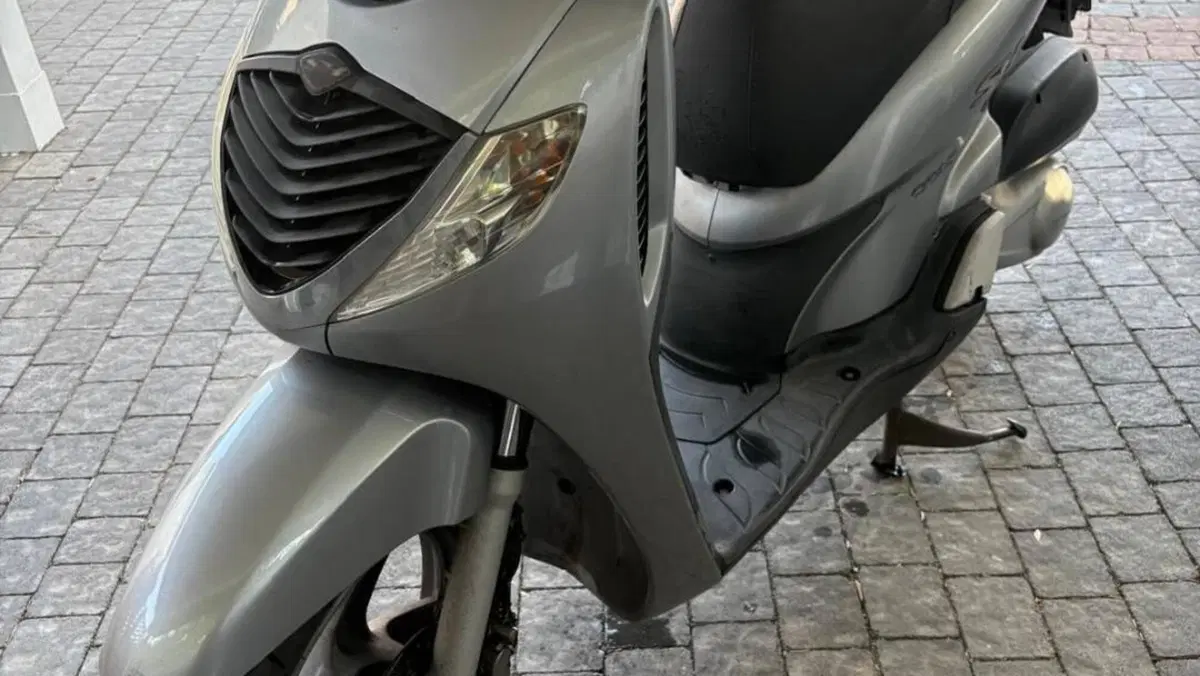 Honda SH 150i (2005 - 08)  (7)