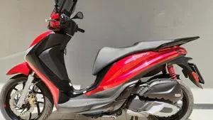 Piaggio Medley 150 S ABS (2021 - 25)  (2)