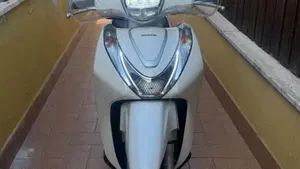 Honda SH 125 Mode (2024 - 26)  (4)