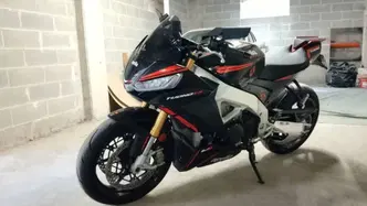 Aprilia Tuono V4 (2021 - 24) usata