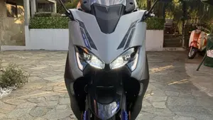 Yamaha T-Max 560 (2020 - 21)  (2)