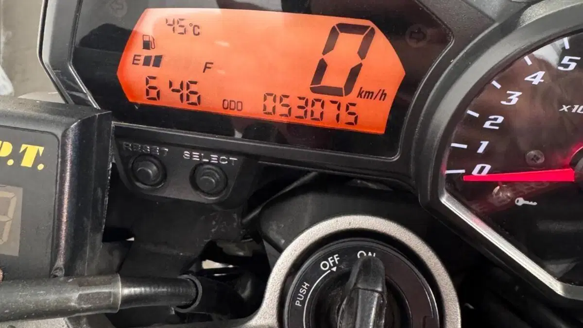 Yamaha FZ1 (2006 - 16)  (6)