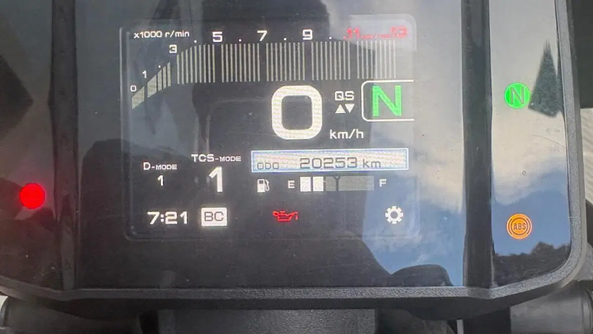 Yamaha MT-09 SP (2021 - 23)  (5)