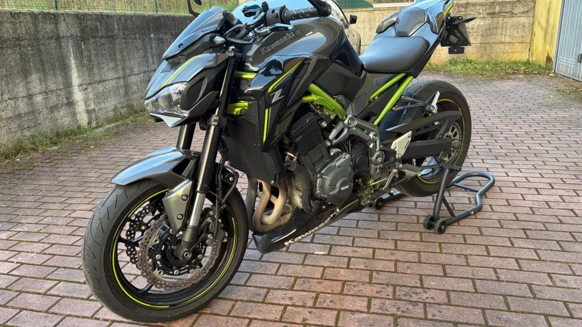 Kawasaki Z 900 (2017 - 18)  (3)