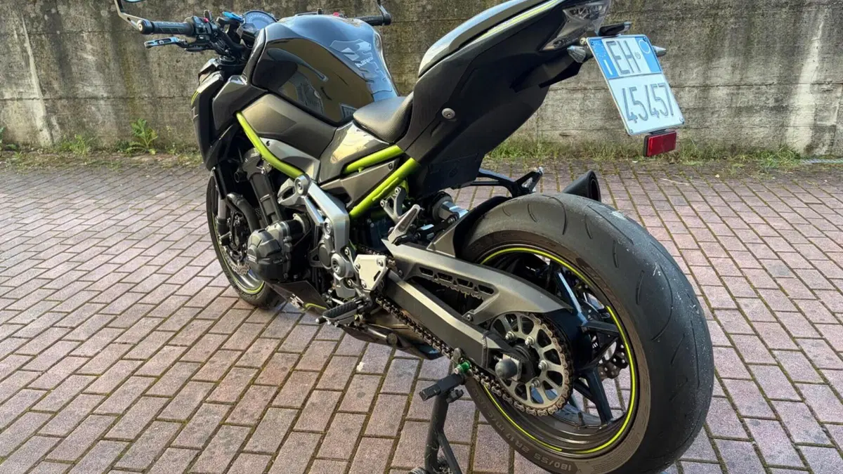 Kawasaki Z 900 (2017 - 18)  (4)