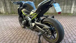 Kawasaki Z 900 (2017 - 18)  (4)