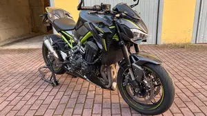 Kawasaki Z 900 (2017 - 18)  (2)