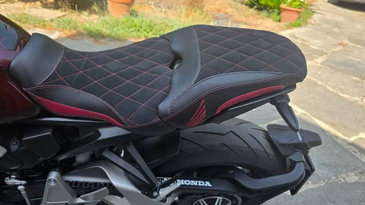Honda CB 1000 R (2021 - 25)  (7)