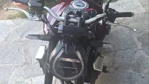 Honda CB 1000 R (2021 - 25)  (10)