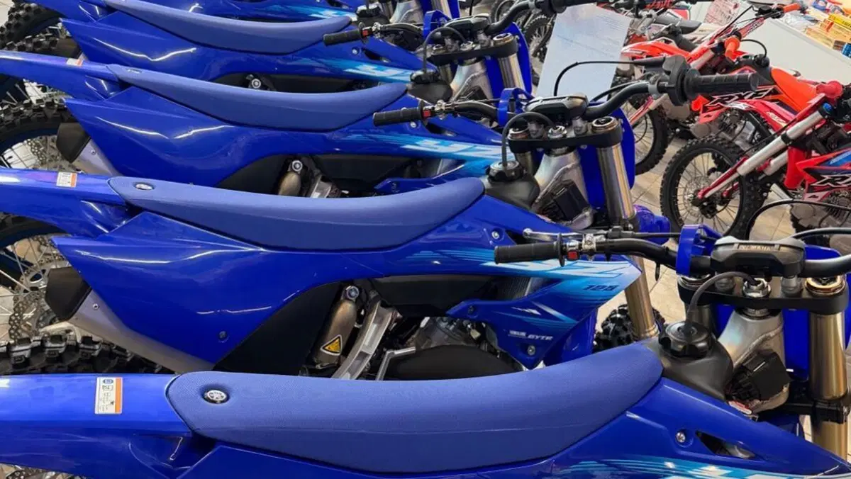 Yamaha YZ 125 (2027)  (4)