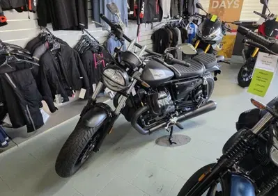 Moto Guzzi V9 Bobber (2021 - 25) - Annuncio 10083801