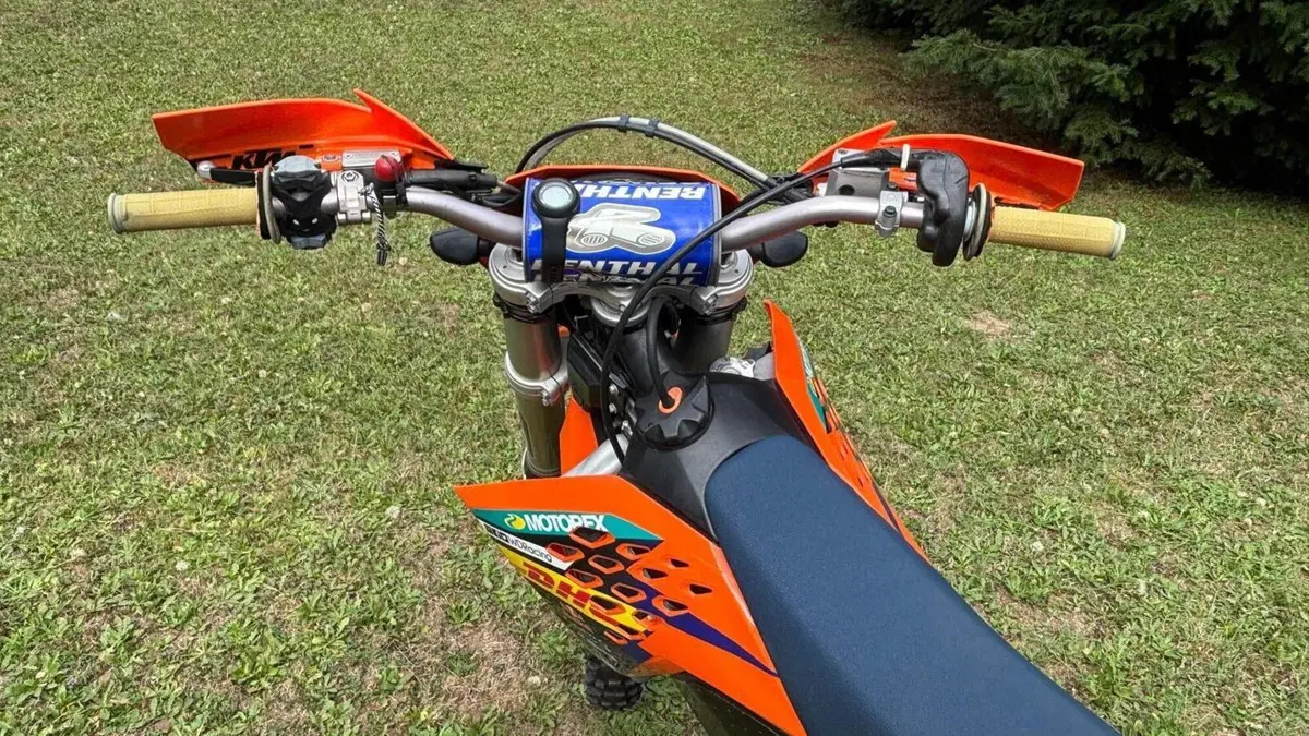KTM 125 EXC (2011)  (4)