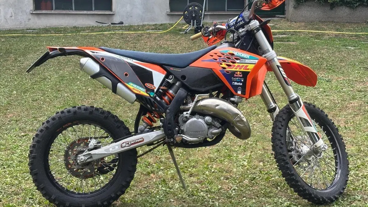 KTM 125 EXC (2011)  (6)