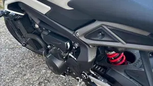 Triumph Street Triple 765 R (2023 - 26)  (6)