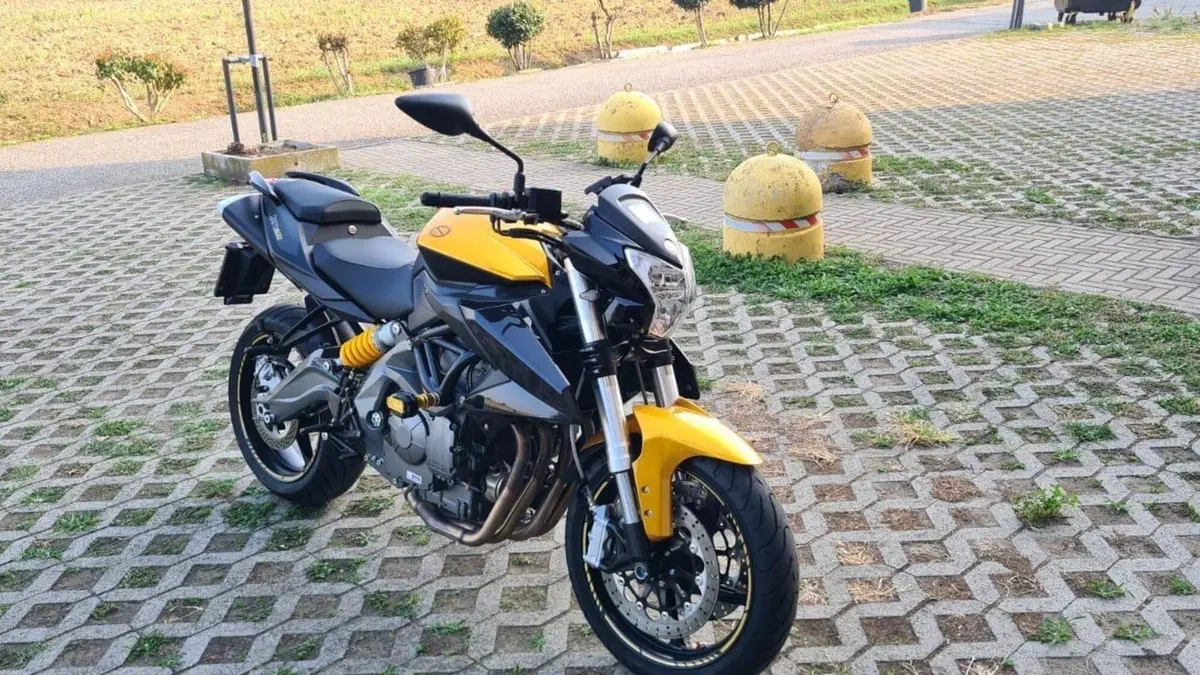 Benelli BN 600i (2012 - 16)  (2)