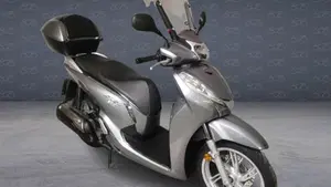 Honda SH 300 i ABS (2016 - 20)  (2)