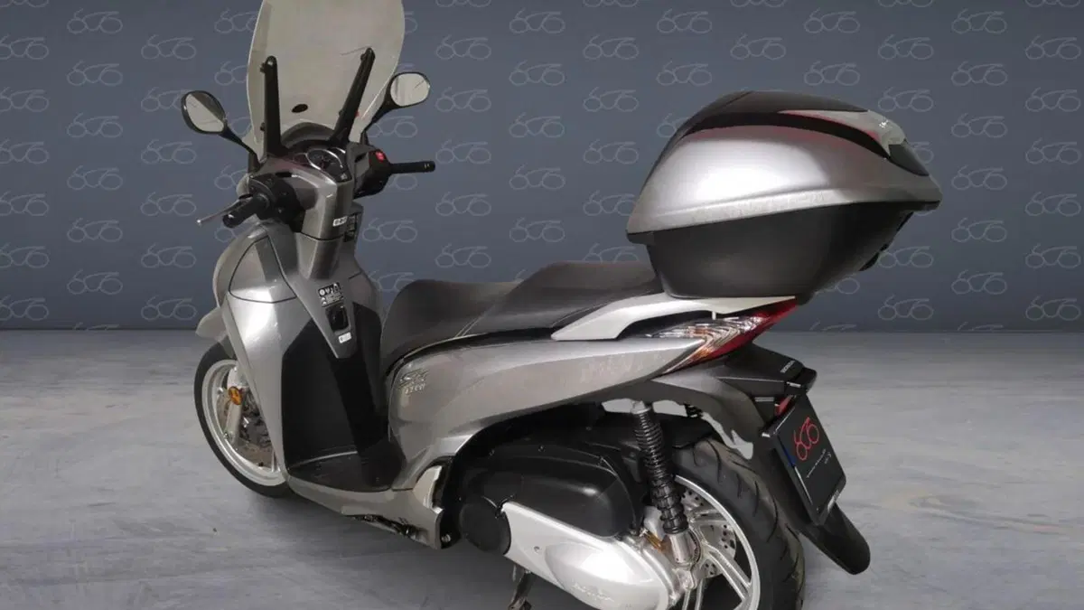 Honda SH 300 i ABS (2016 - 20)  (4)