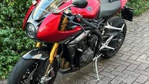 Triumph Speed Triple 1200 RR (2022 - 26)  (2)